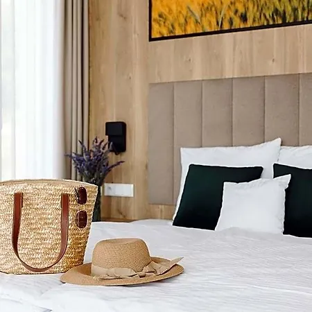 Jezioranka Hotel Borucino (Kartuzy)