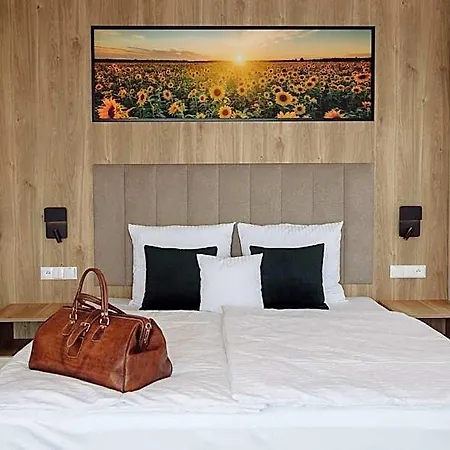 Hotel Jezioranka *